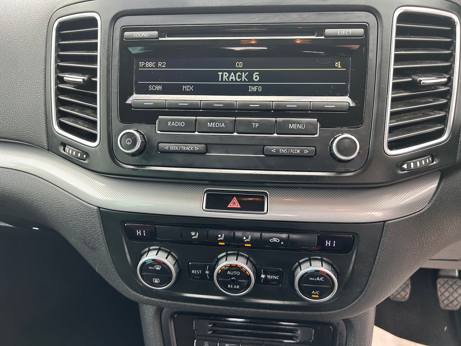 Used Volkswagen Sharan 2015 for sale - 76065756: Photo 13