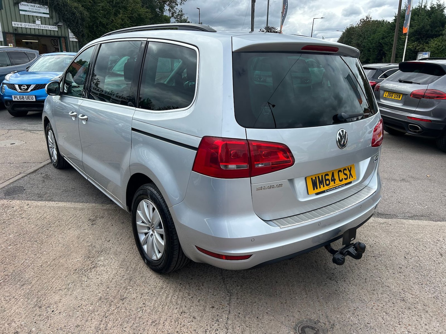 Used Volkswagen Sharan 2015 for sale - 76065756: Photo 4