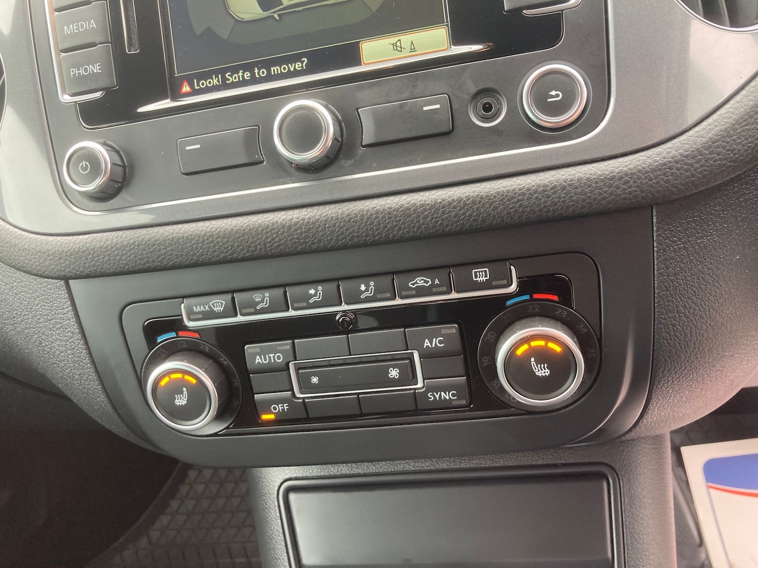 Used Volkswagen Tiguan 2014 for sale - 78179062: Photo 12