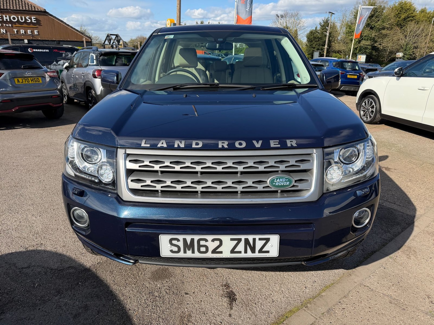 Used Land Rover Freelander 2013 for sale - 78036950: Photo 2