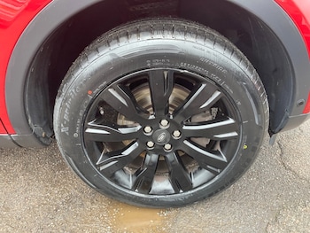 Used Land Rover Discovery Sport 2015 for sale - 78880401: Photo
