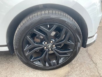 Used Land Rover Range Rover Velar 2018 for sale - 79446892: Photo