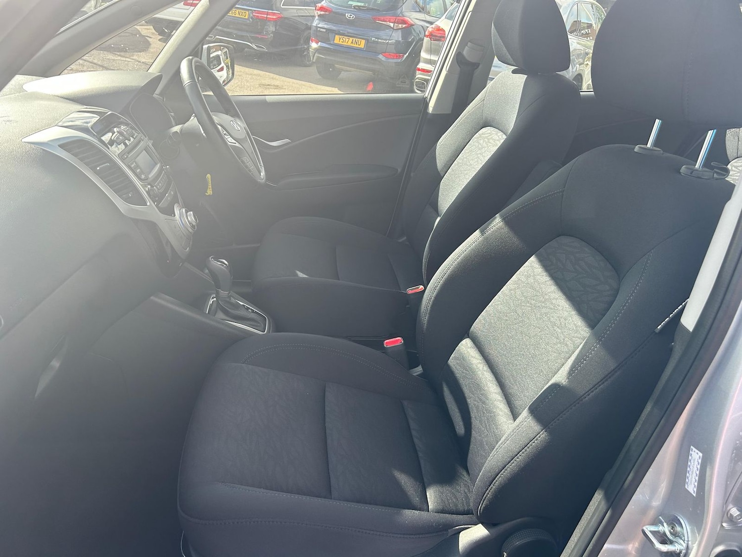 Used Hyundai Ix20 2016 for sale - 76022037: Photo 11