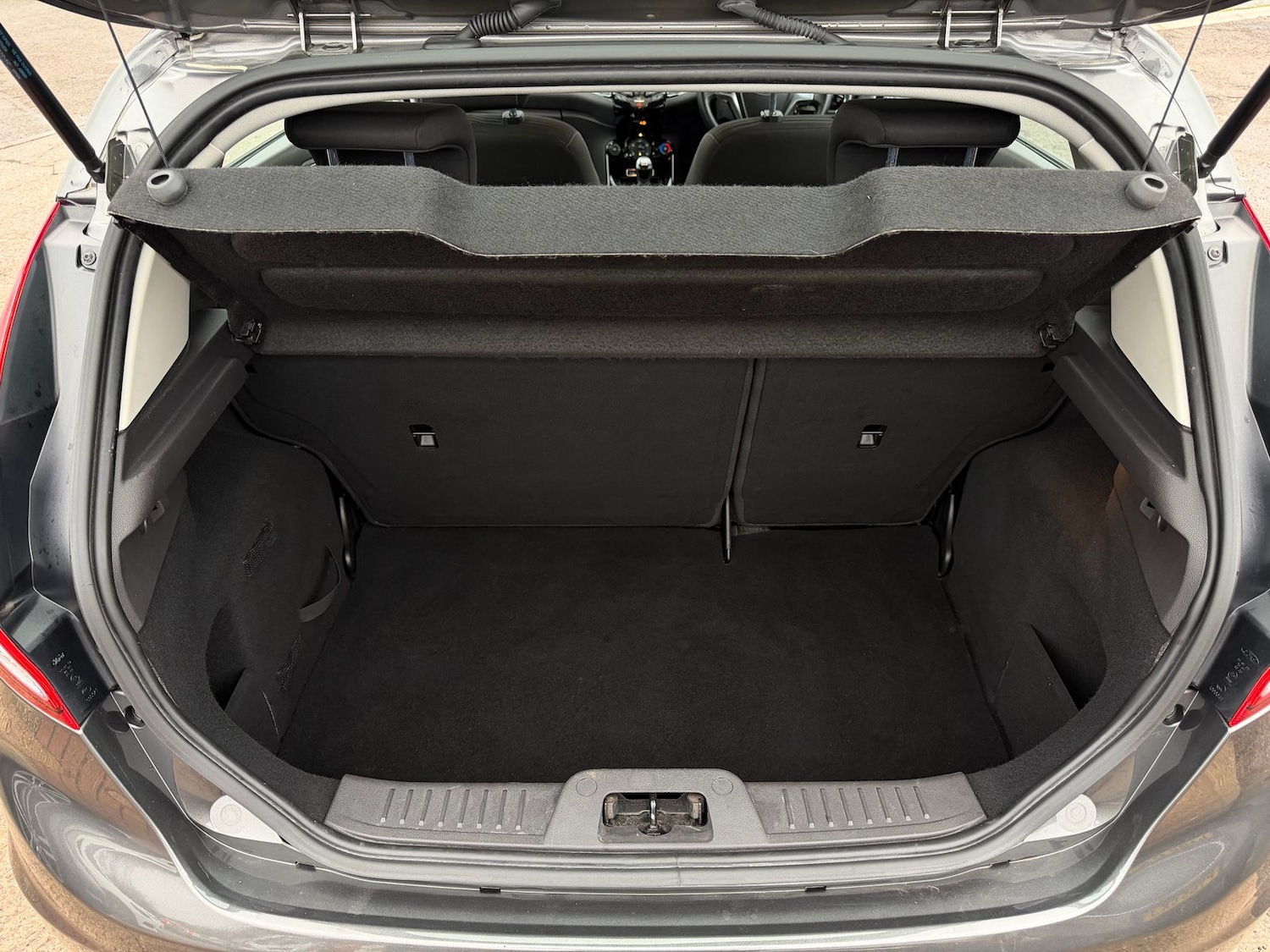 Used Ford Fiesta 2015 for sale - 76539717: Photo 9