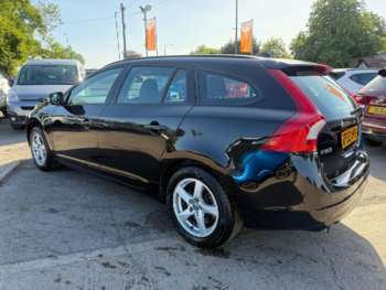 Used Volvo V60 2016 for sale - 74789974: Photo