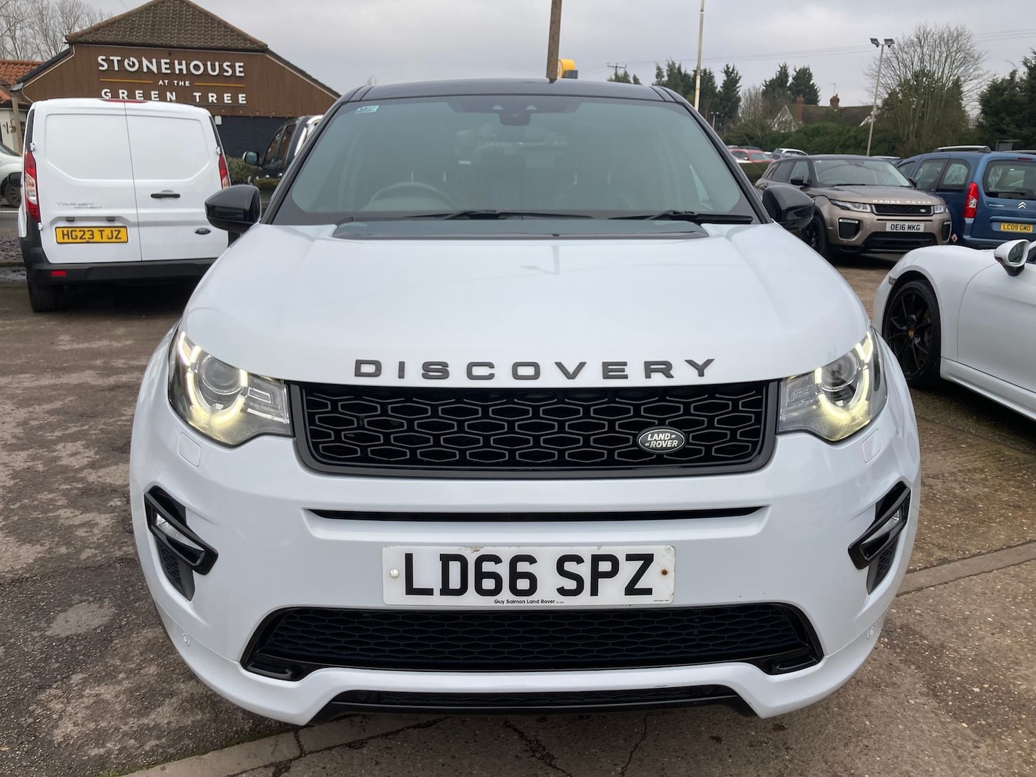 Used Land Rover Discovery Sport 2016 for sale - 77405583: Photo 2