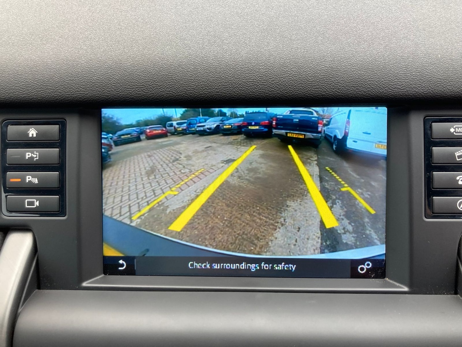 Used Land Rover Discovery Sport 2016 for sale - 77405583: Photo 24