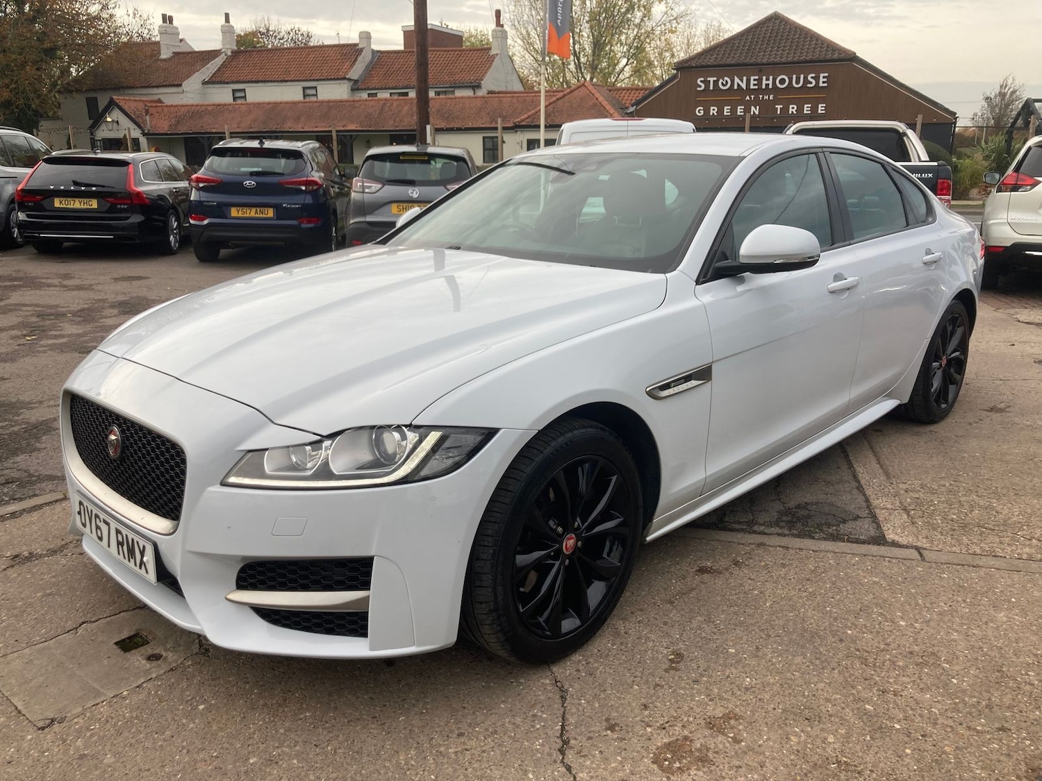 Used Jaguar XF 2017 for sale - 76539738: Photo 1