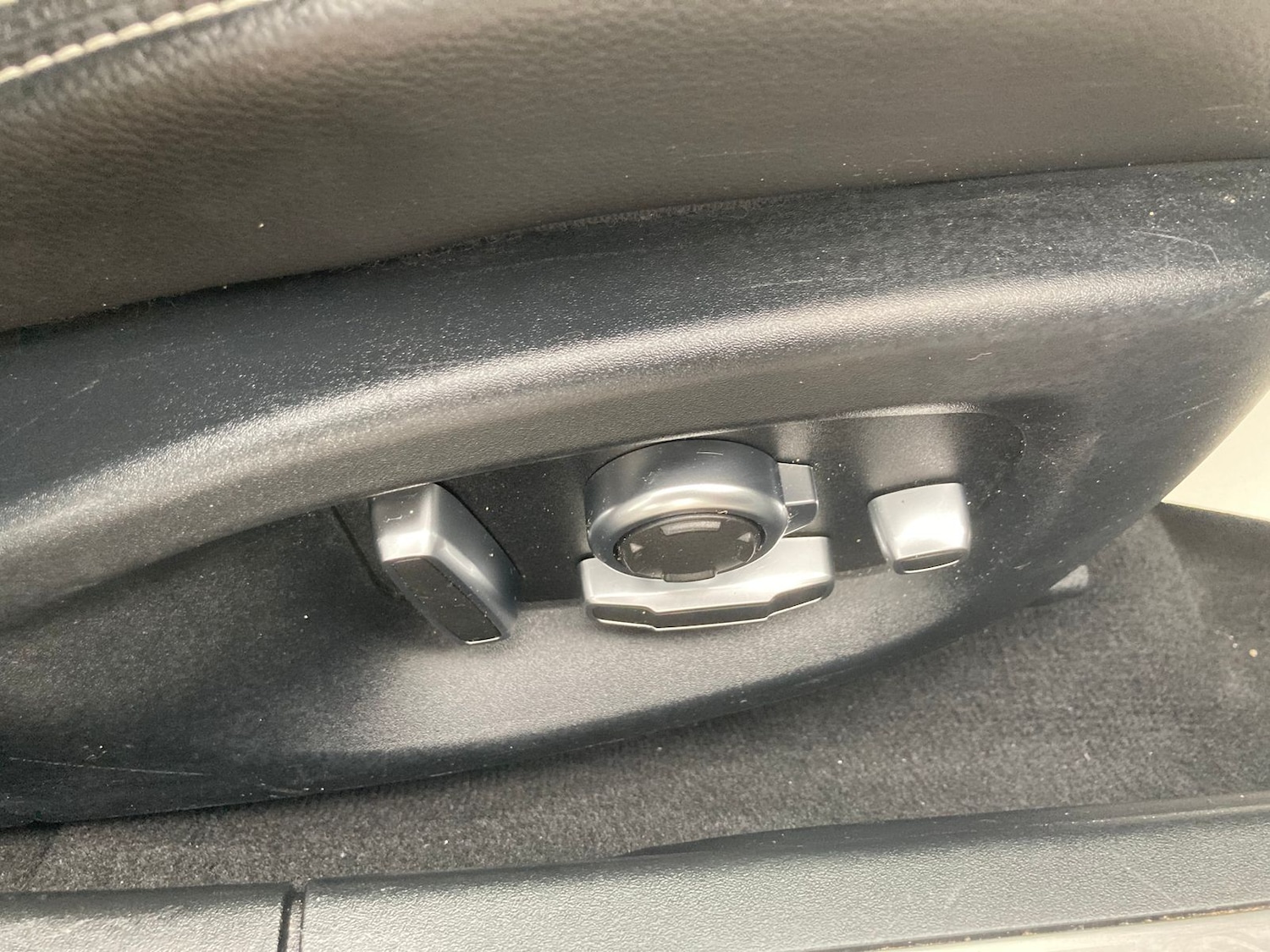 Used Jaguar XF 2017 for sale - 76539738: Photo 18