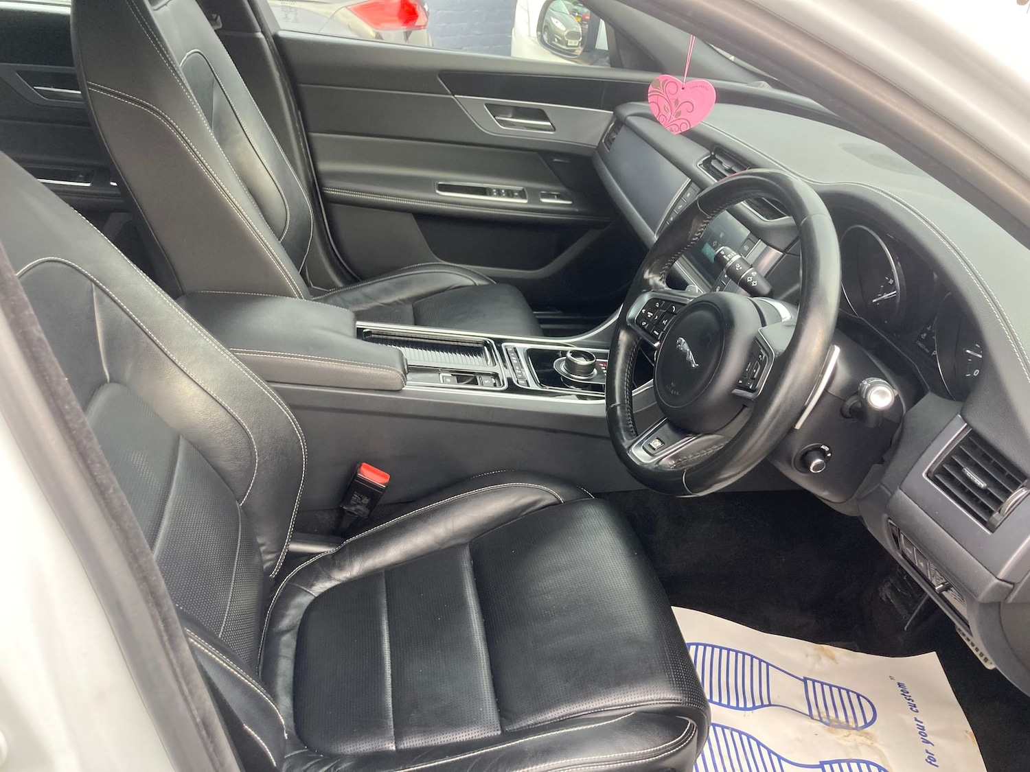 Used Jaguar XF 2017 for sale - 76539738: Photo 21