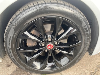 Used Jaguar XF 2017 for sale - 76539738: Photo