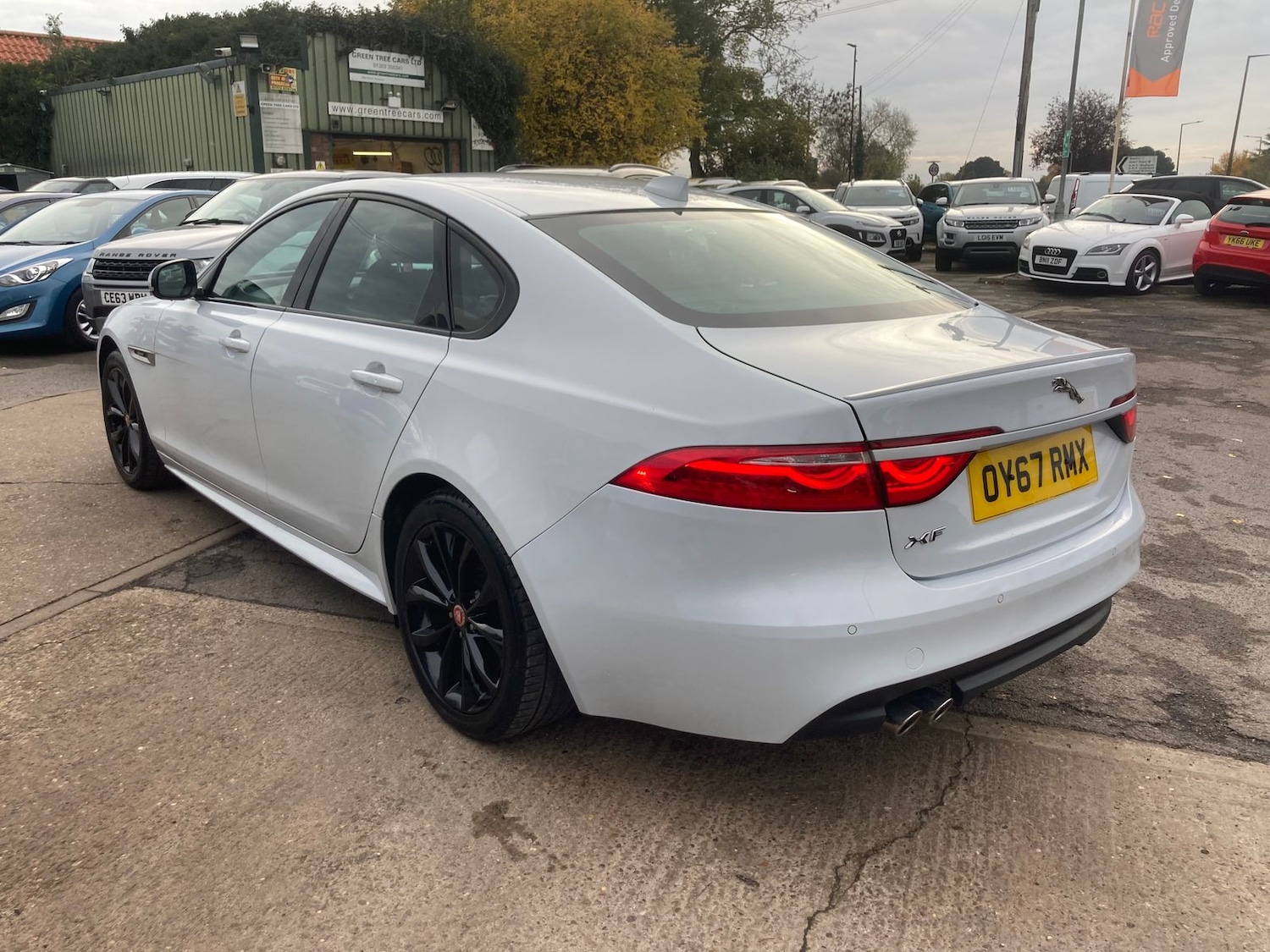 Used Jaguar XF 2017 for sale - 76539738: Photo 9