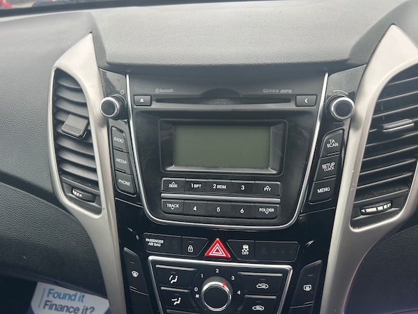 Used Hyundai i30 2015 for sale - 76285538: Photo 12