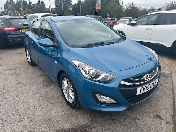 Used Hyundai i30 2015 for sale - 76285538: Photo 2