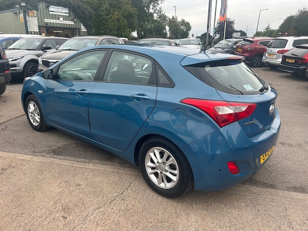 Used Hyundai i30 2015 for sale - 76285538: Photo 4