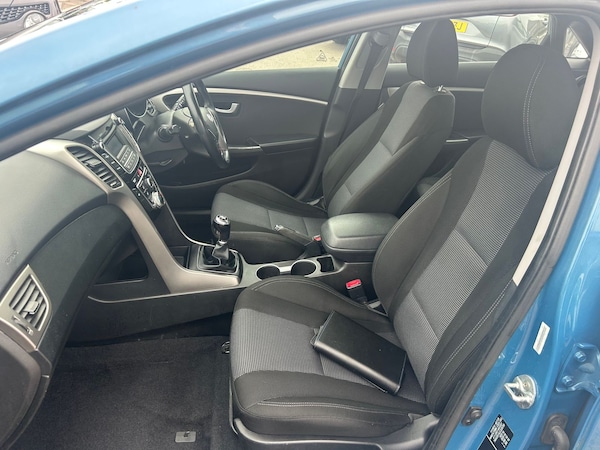 Used Hyundai i30 2015 for sale - 76285538: Photo 8