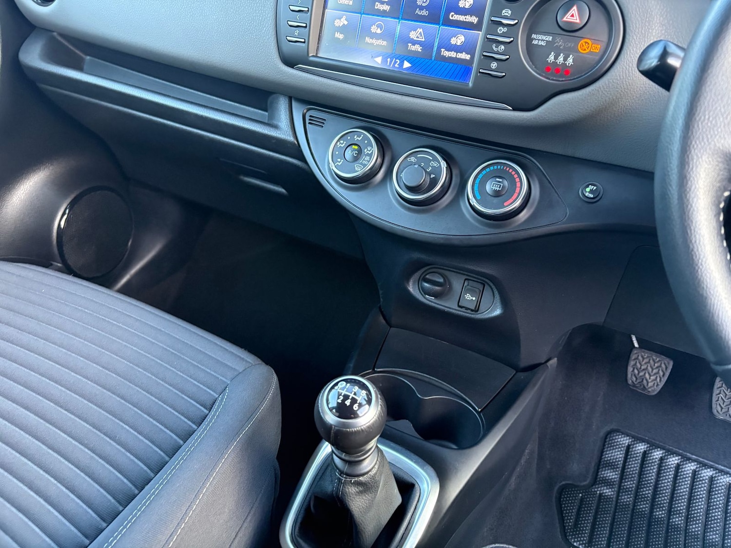 Used Toyota Yaris 2017 for sale - 77726253: Photo 16