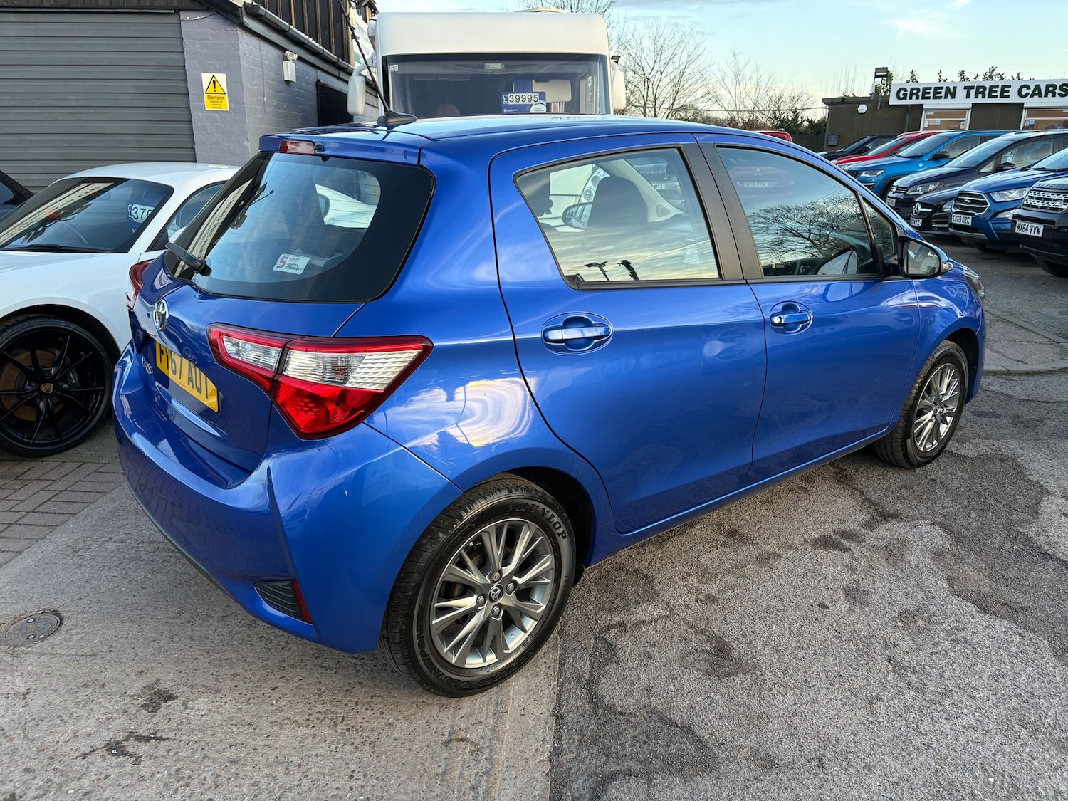 Used Toyota Yaris 2017 for sale - 77726253: Photo 3