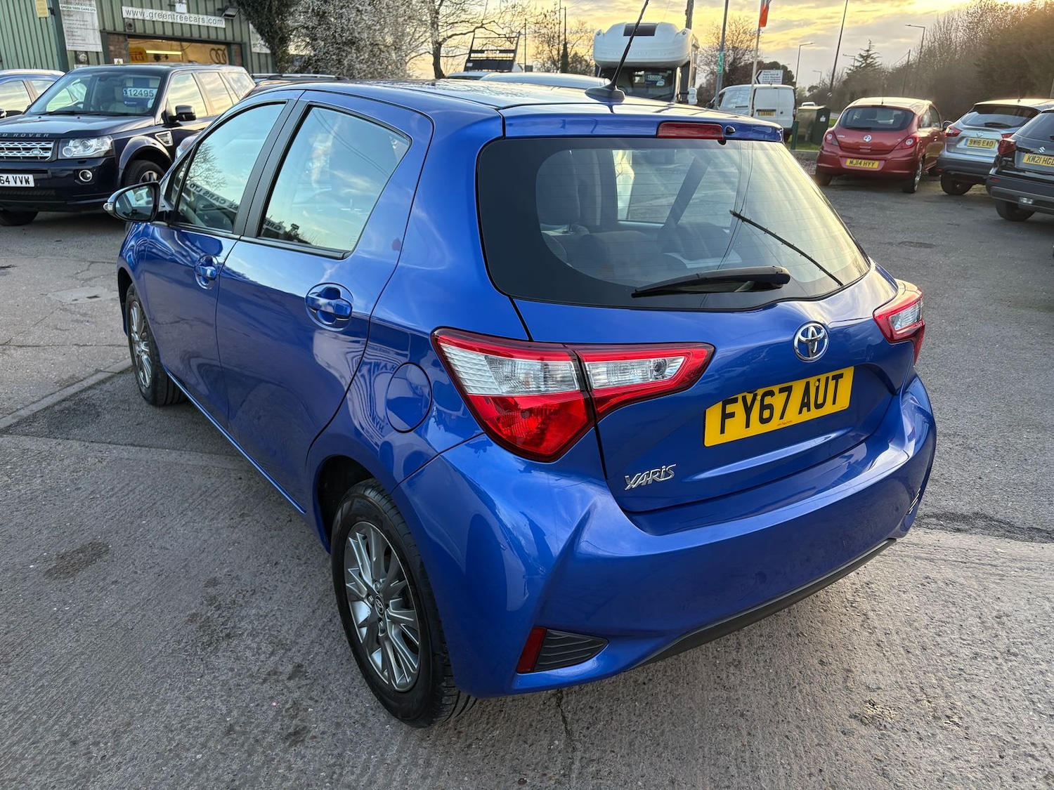 Used Toyota Yaris 2017 for sale - 77726253: Photo 4