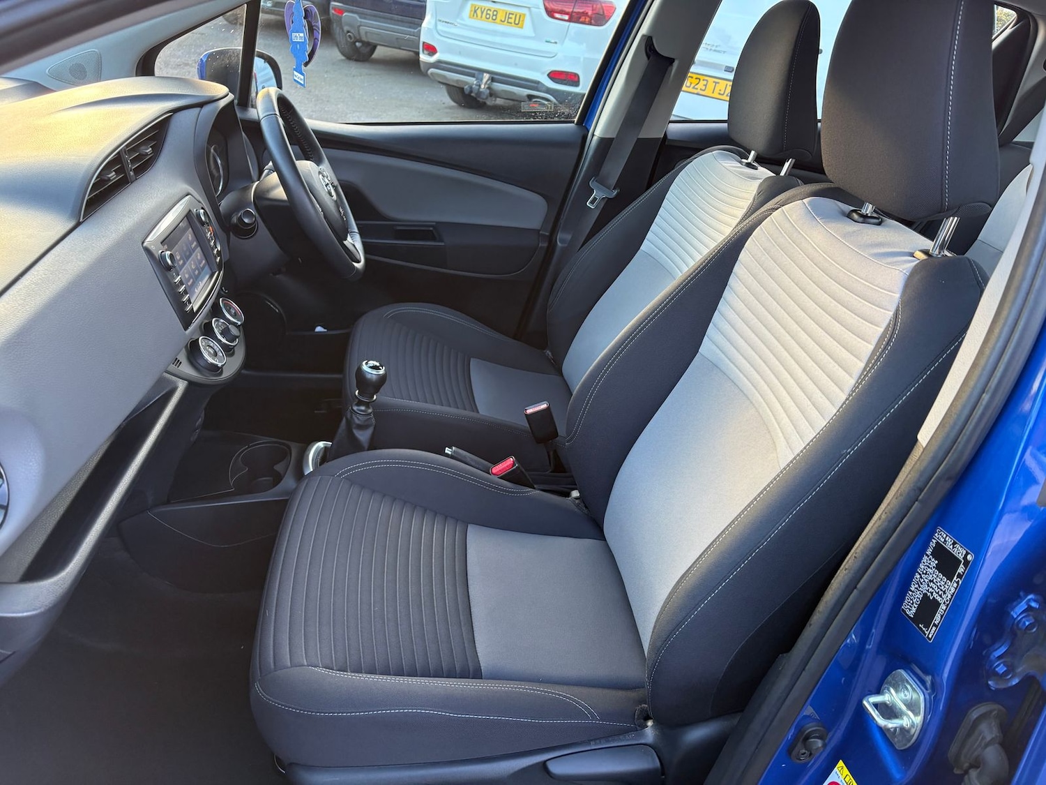 Used Toyota Yaris 2017 for sale - 77726253: Photo 9