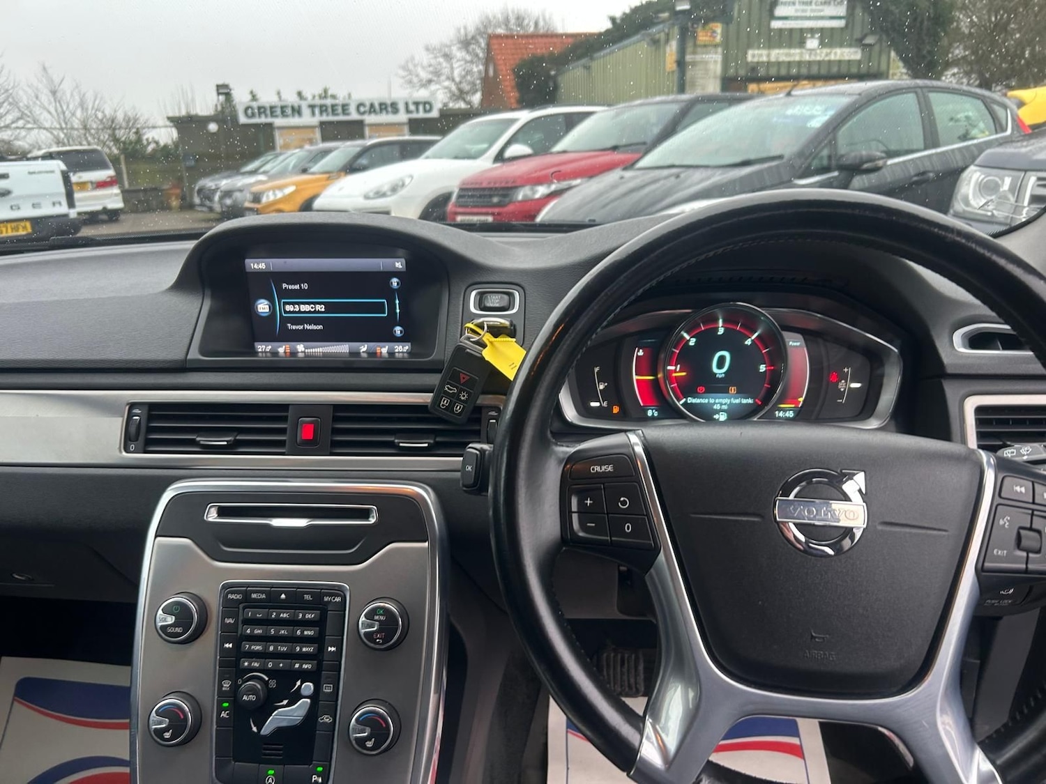 Used Volvo V70 2013 for sale - 77218918: Photo 10