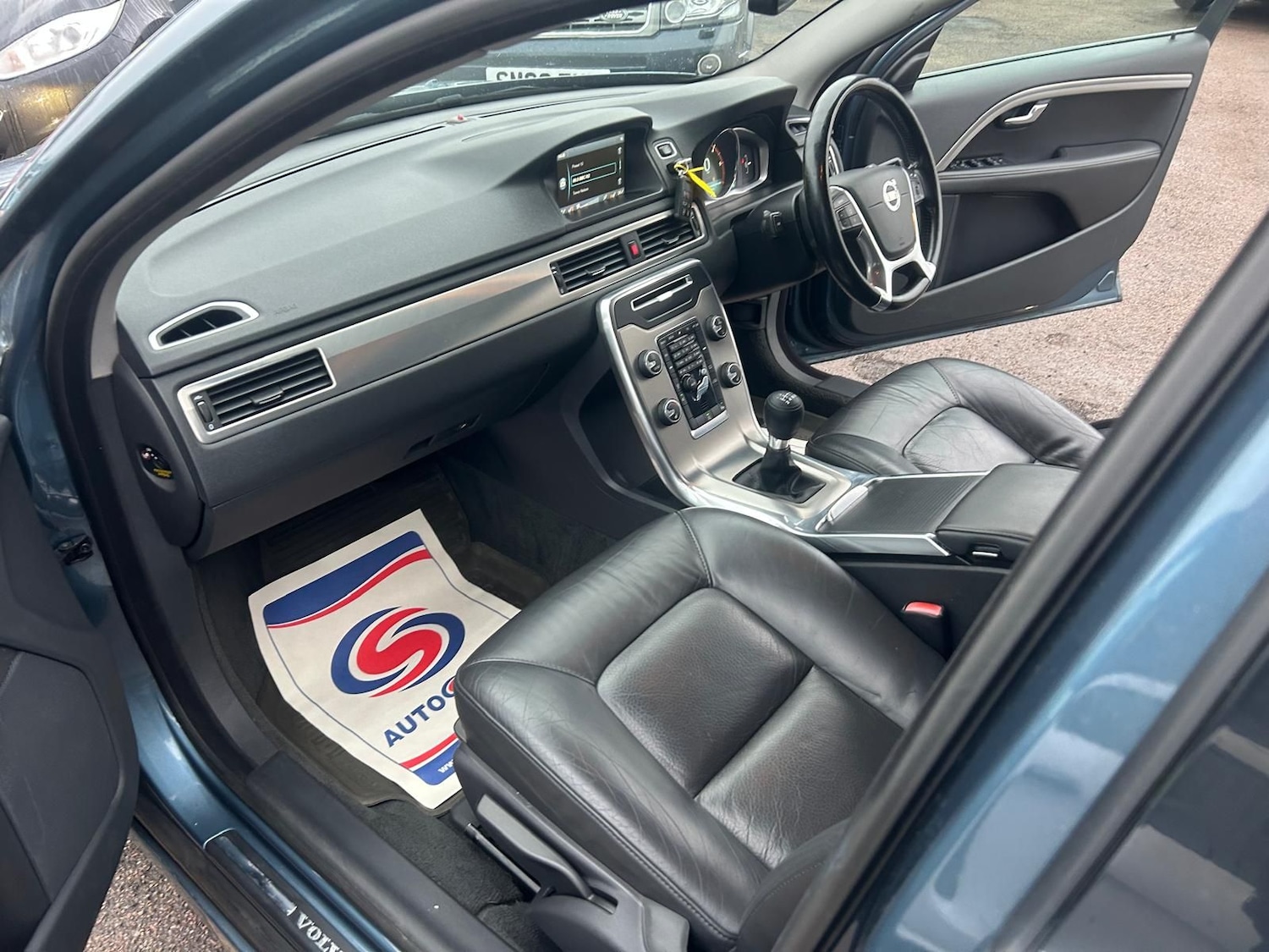 Used Volvo V70 2013 for sale - 77218918: Photo 12