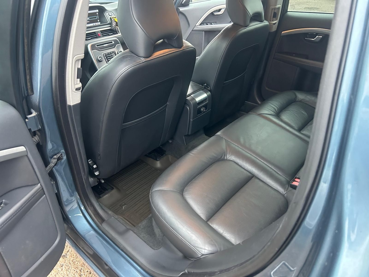 Used Volvo V70 2013 for sale - 77218918: Photo 13