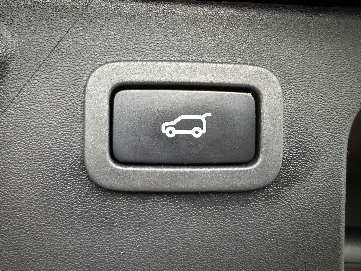 Used Land Rover Discovery Sport 2018 for sale - 77158076: Photo 17