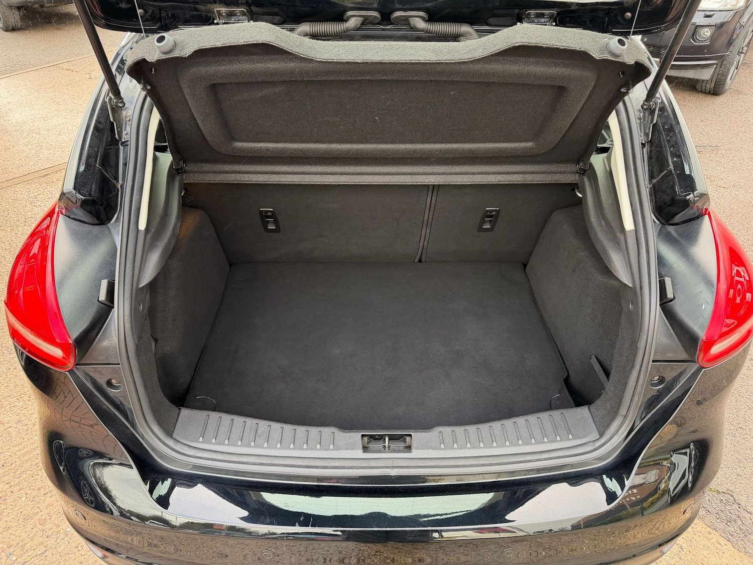 Used Ford Focus 2018 for sale - 76773537: Photo 15