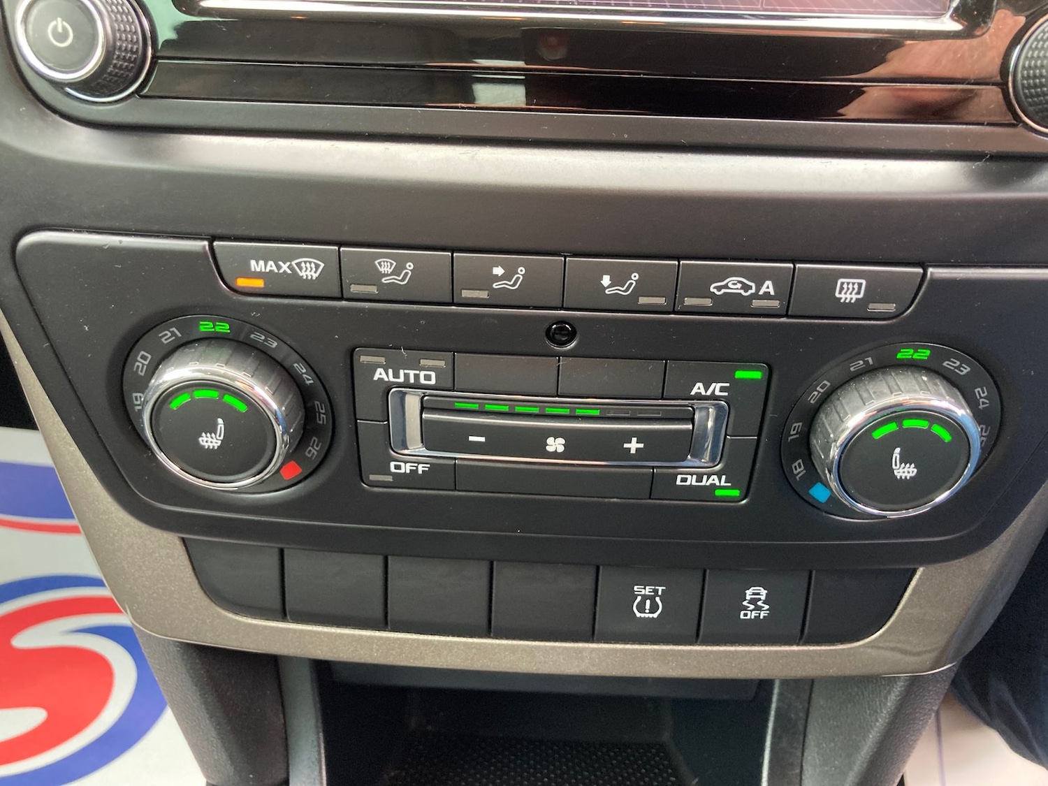 Used Skoda Yeti 2015 for sale - 77588680: Photo 13