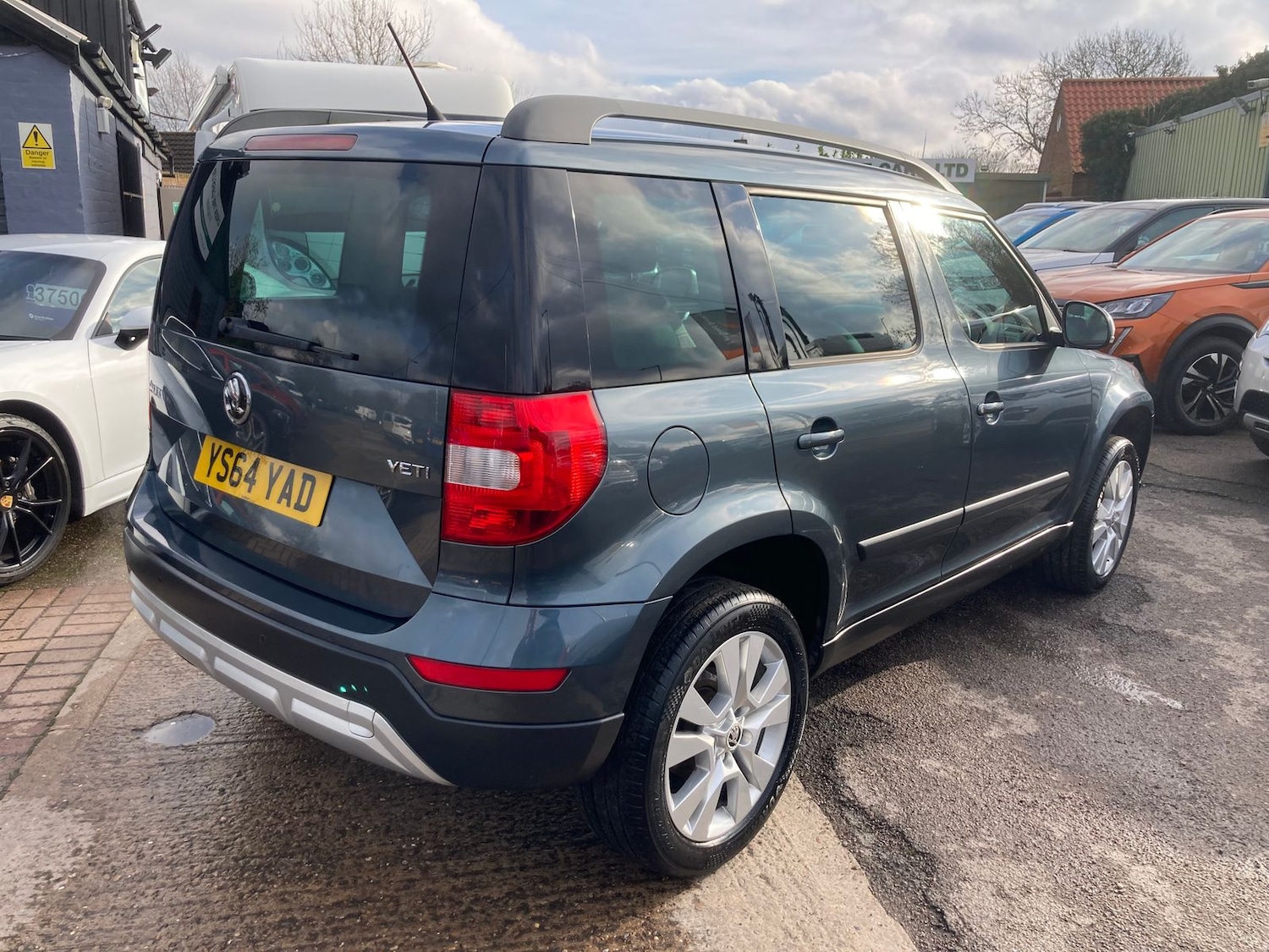 Used Skoda Yeti 2015 for sale - 77588680: Photo 6