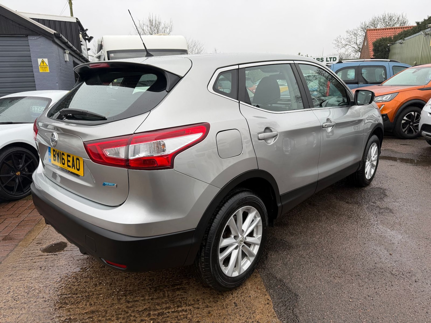 Used Nissan Qashqai 2016 for sale - 77389126: Photo 6