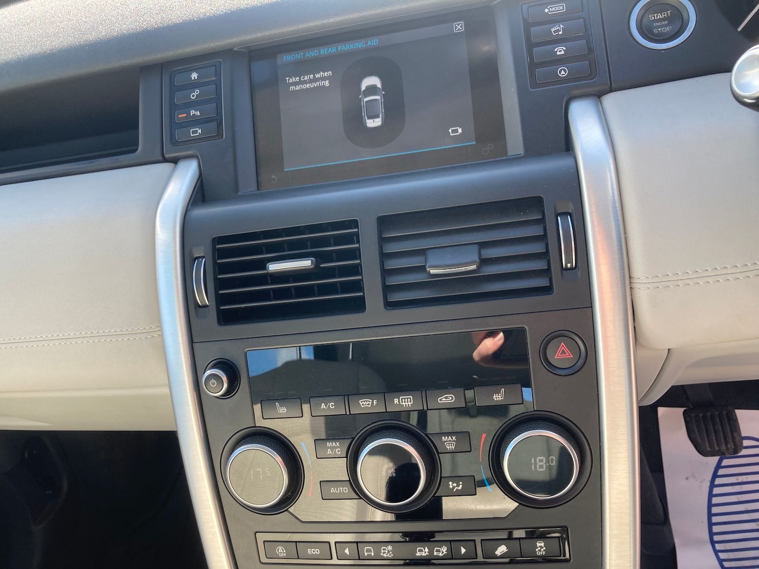 Used Land Rover Discovery Sport 2017 for sale - 77894038: Photo 14