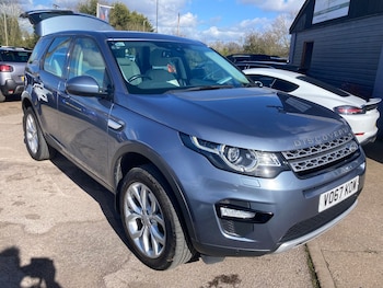 Used Land Rover Discovery Sport 2017 for sale - 77894038: Photo
