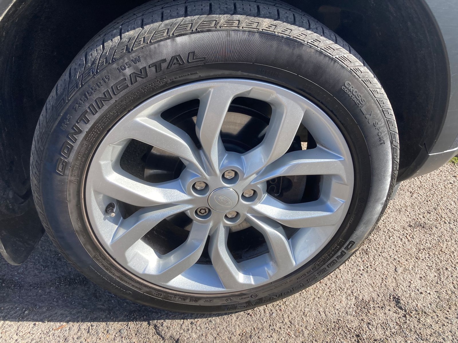 Used Land Rover Discovery Sport 2017 for sale - 77894038: Photo 4