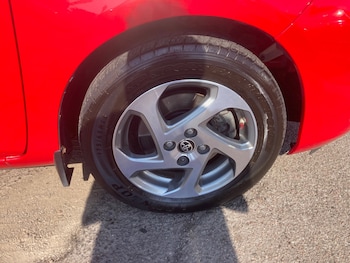 Used Toyota Yaris 2016 for sale - 79238197: Photo