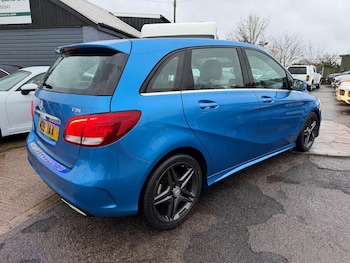 Used Mercedes-Benz B Class 2015 for sale - 77281193: Photo