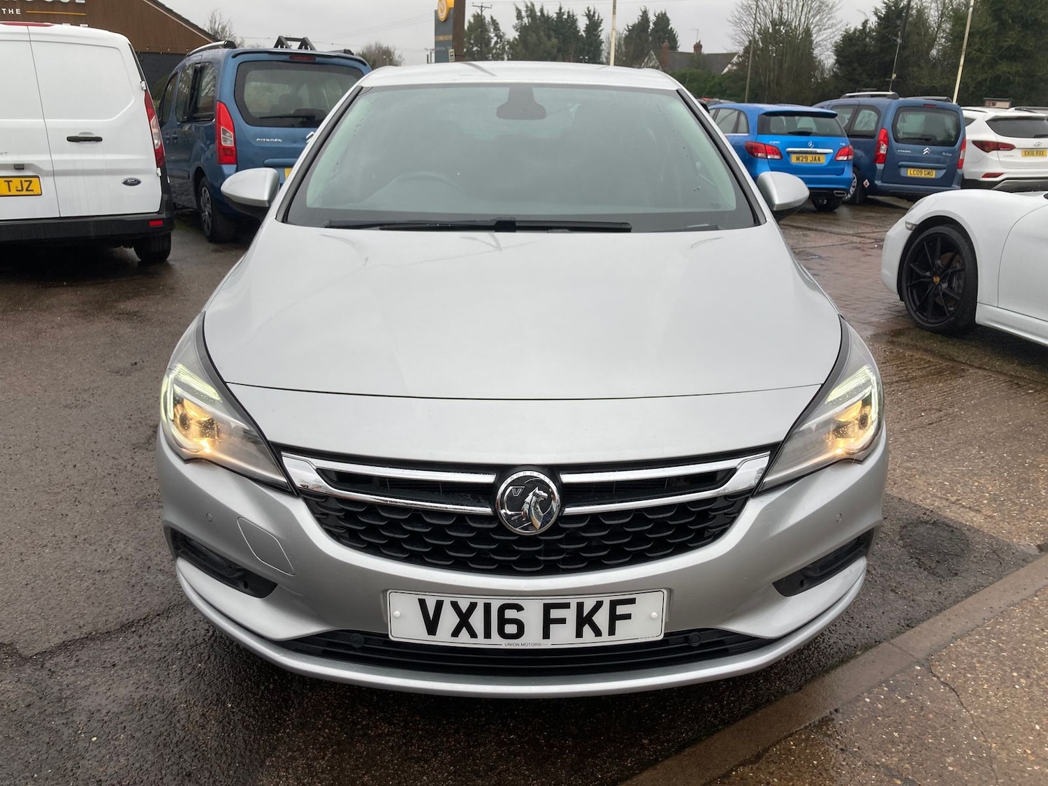 Used Vauxhall Astra 2016 for sale - 77471003: Photo 2
