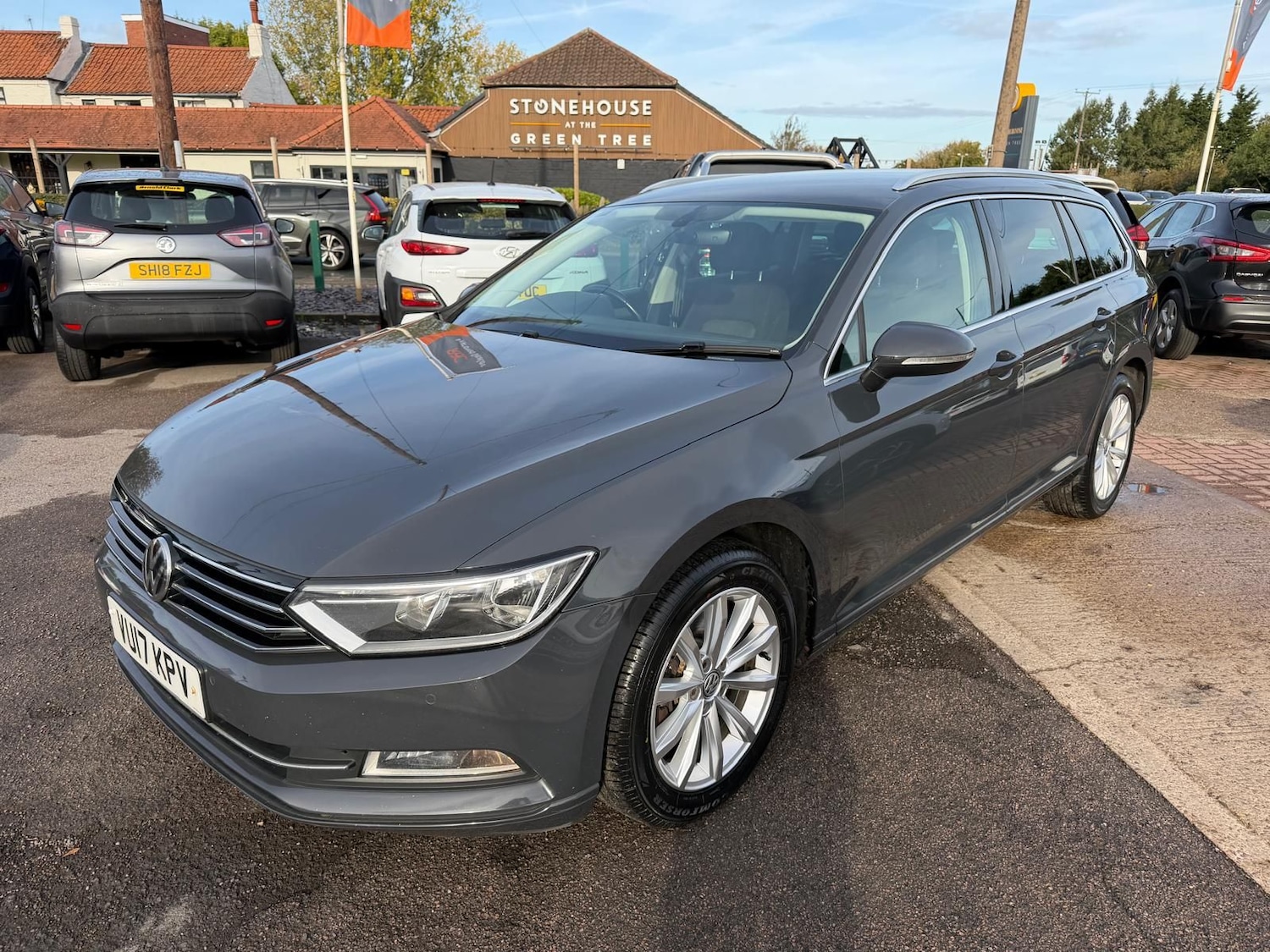 Used Volkswagen Passat 2017 for sale - 76434573: Photo 1