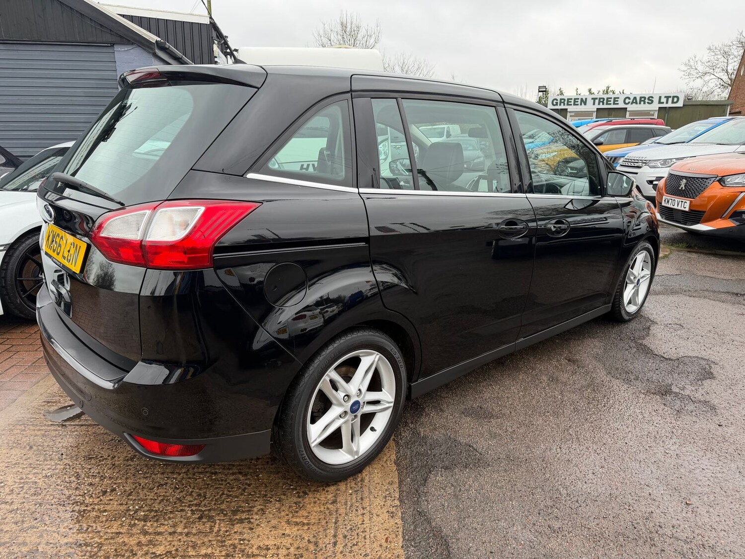 Used Ford Grand C-Max 2017 for sale - 77499816: Photo 6