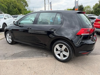 Used Volkswagen Golf 2015 for sale - 78506177: Photo