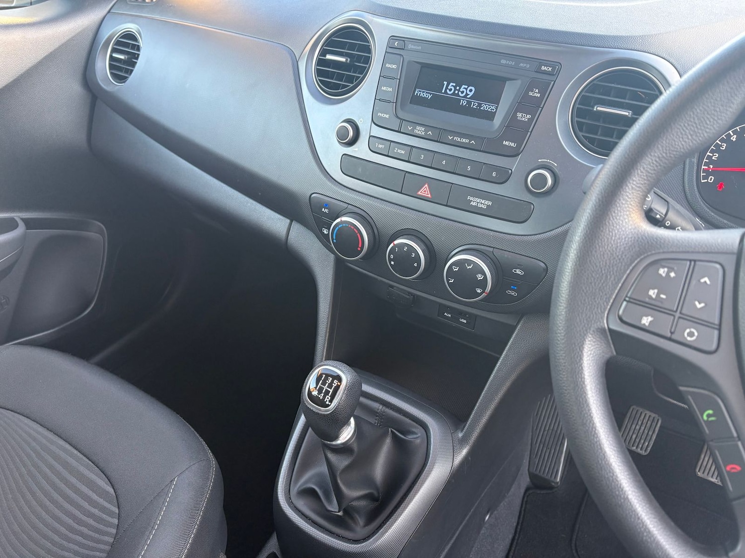 Used Hyundai i10 2017 for sale - 77010614: Photo 11