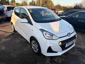 Used Hyundai i10 2017 for sale - 77010614: Photo