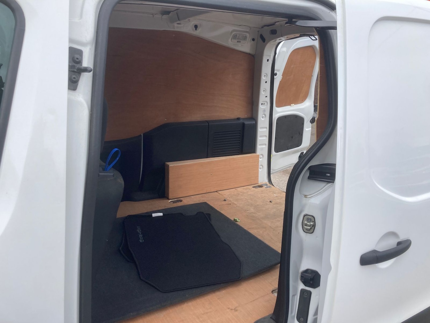 Used Citroen Berlingo 2018 for sale - 78150004: Photo 8