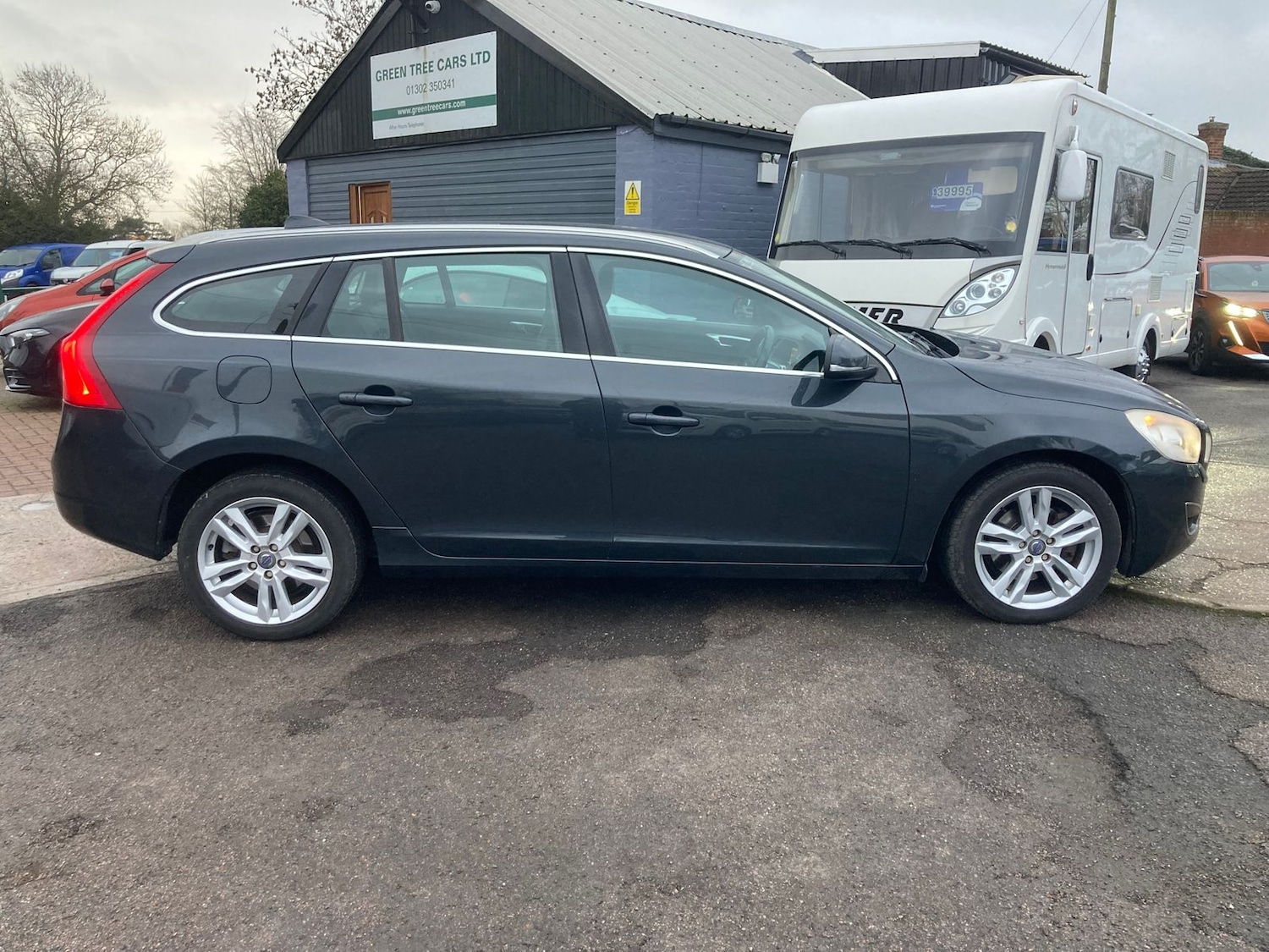 Used Volvo V60 2013 for sale - 77307784: Photo 10