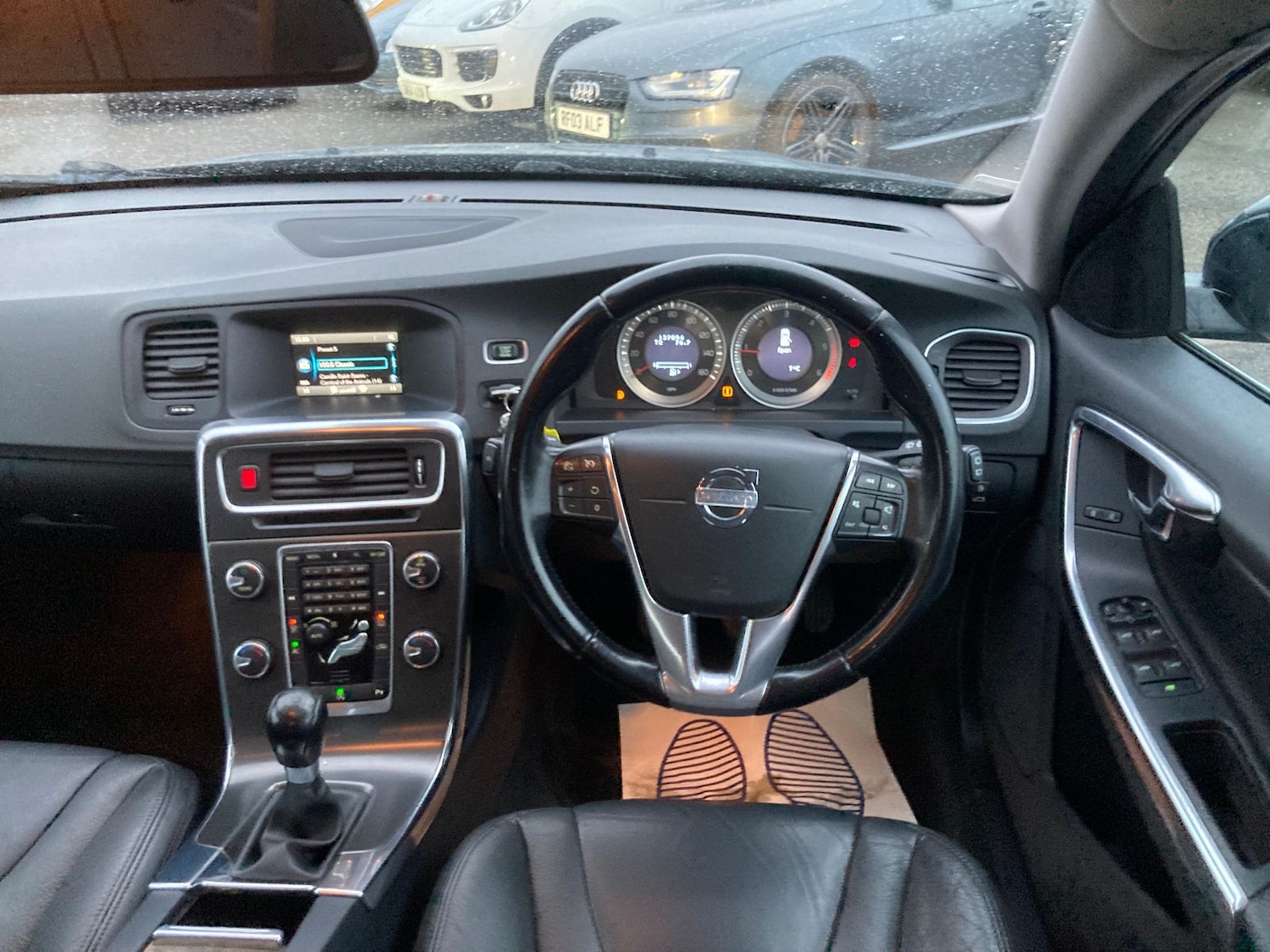 Used Volvo V60 2013 for sale - 77307784: Photo 22