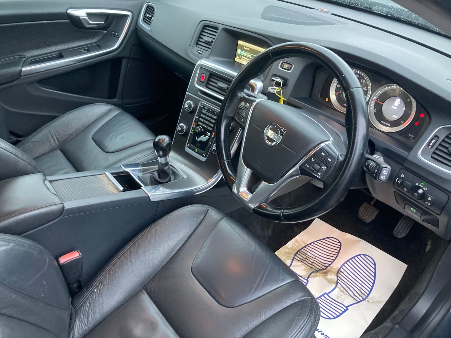 Used Volvo V60 2013 for sale - 77307784: Photo 24