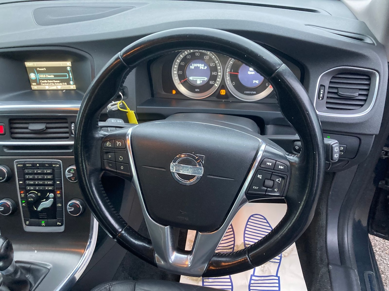 Used Volvo V60 2013 for sale - 77307784: Photo 26