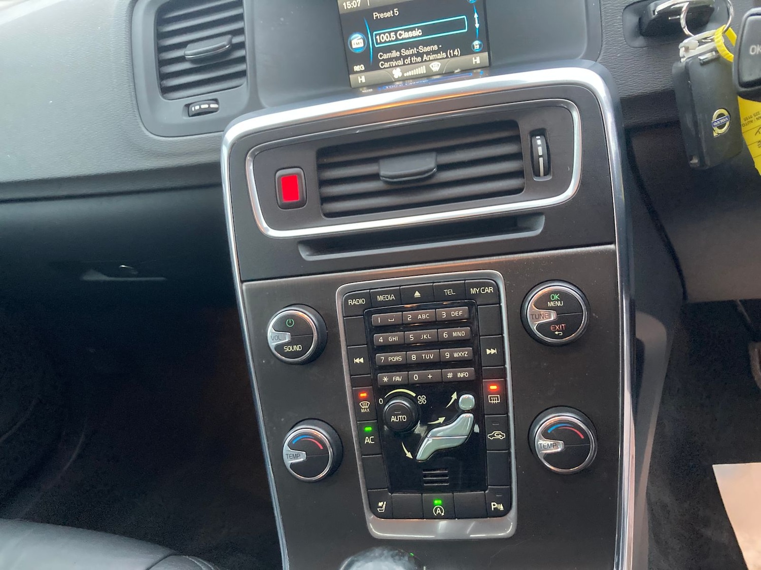 Used Volvo V60 2013 for sale - 77307784: Photo 28