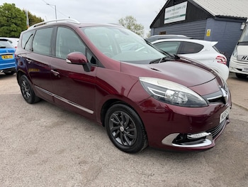 Used Renault Grand Scenic 2015 for sale - 78438934: Photo